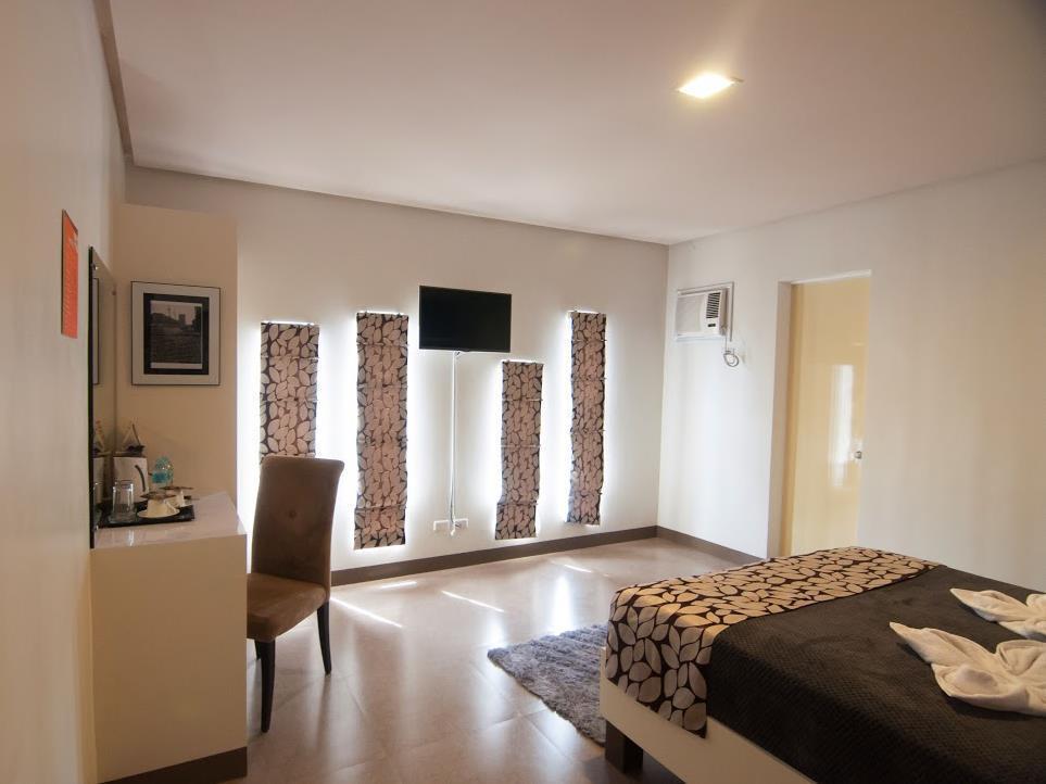 Avenue One Hotel Upper Digos Εξωτερικό φωτογραφία